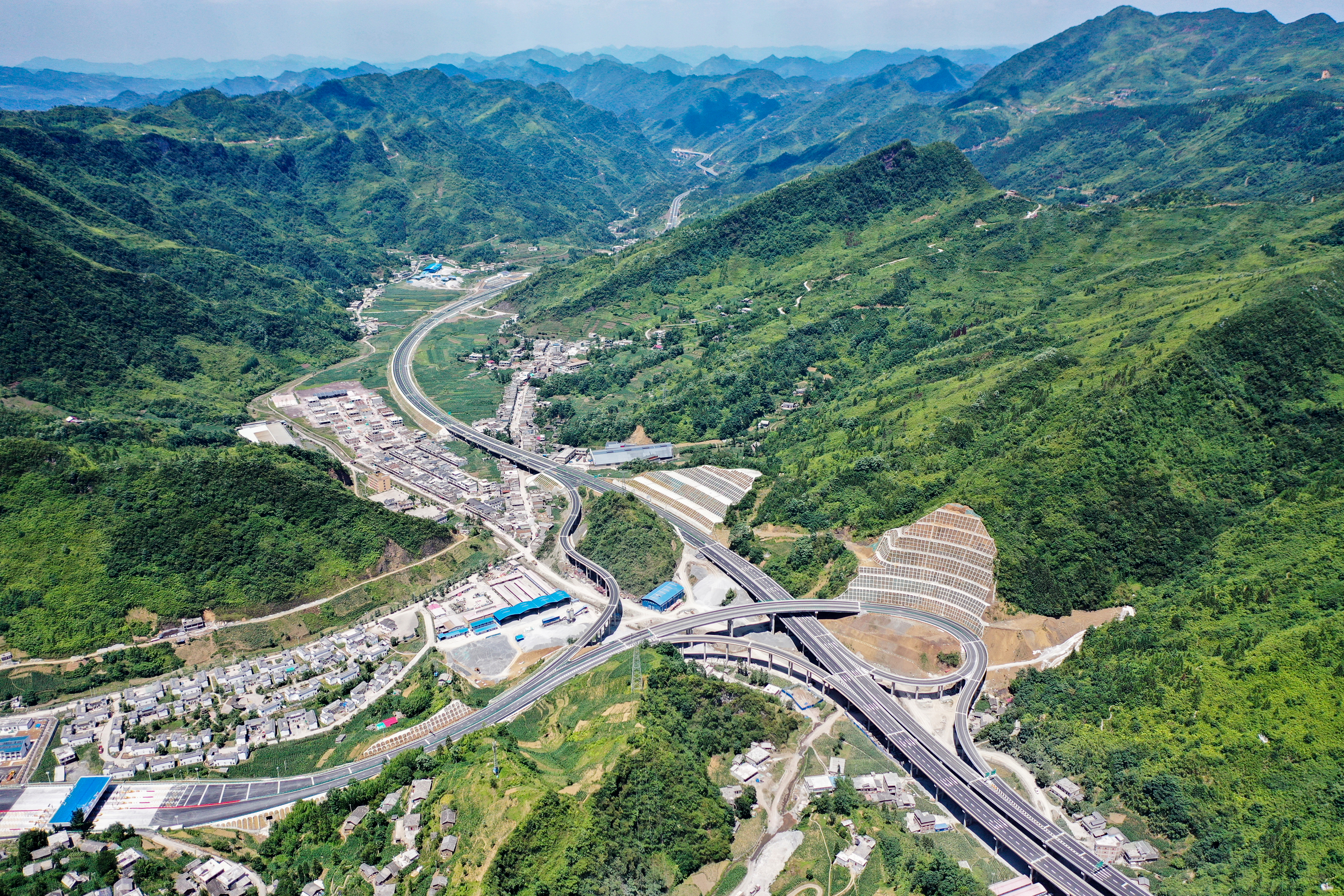 宜昭照片1:细沙互通立交.jpg 宜昭照片1:细沙互通立交.jpg